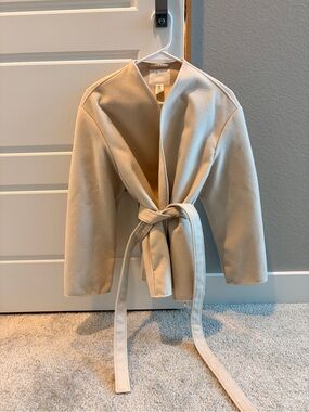 H&M Beige Collarless Tie-Waist Trench Coat